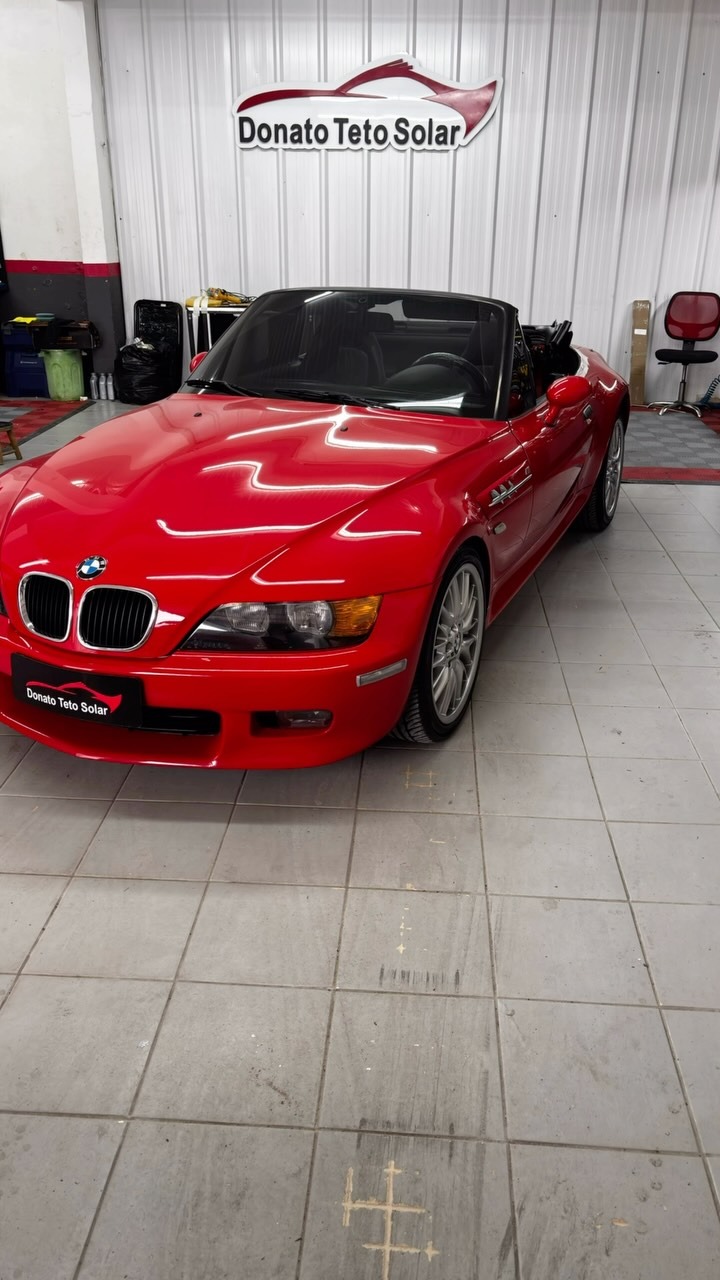 BMW Z3 vermelho conversível na oficina Donato Teto Solar